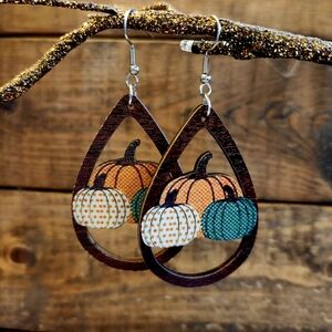 B1G1! Autumn Pumpkin Earrings!